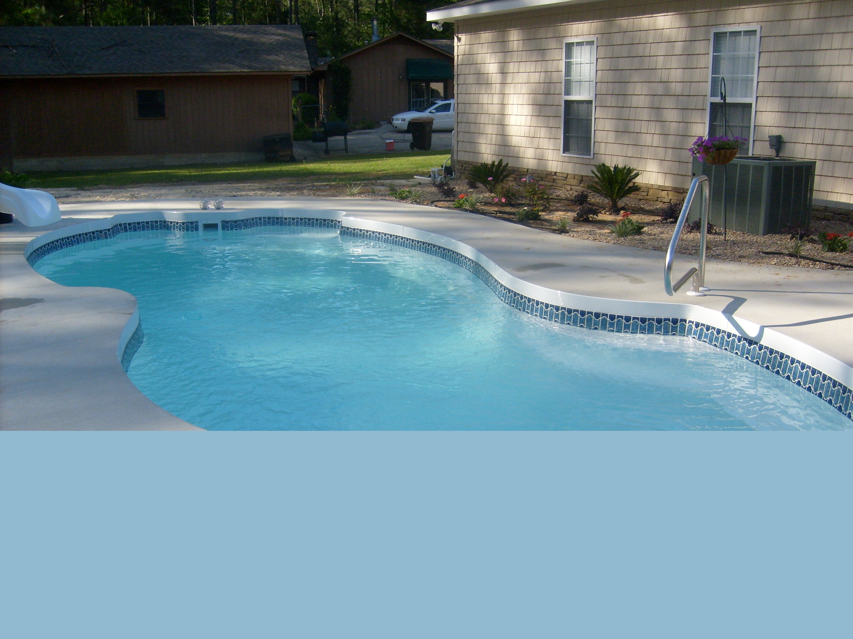 webassets/loganpool.jpg